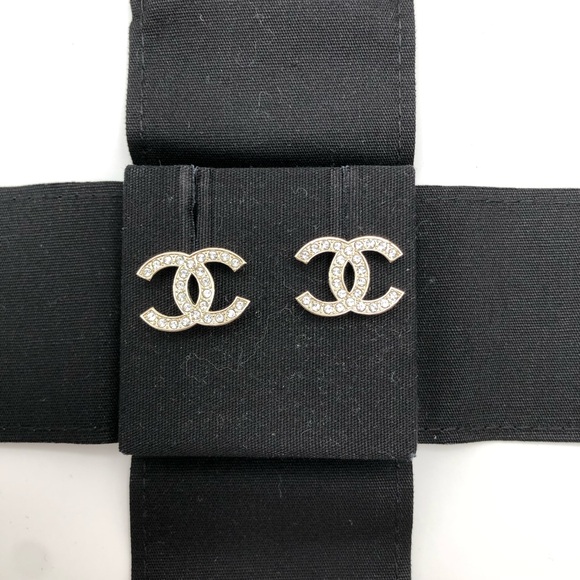 Chanel Earrings - Picture 2 of 6